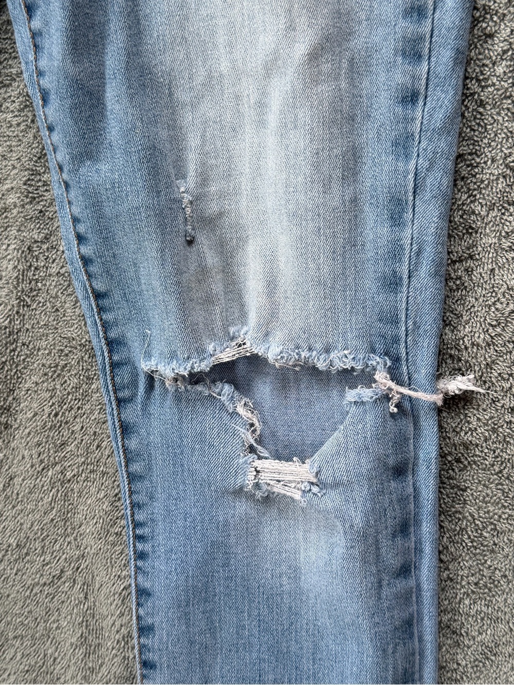 Universal Thread Light Blue Distressed Skinny Jeans - Picture 5 of 9